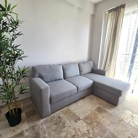Apartment Vacation At Walking Distance To The Sea *